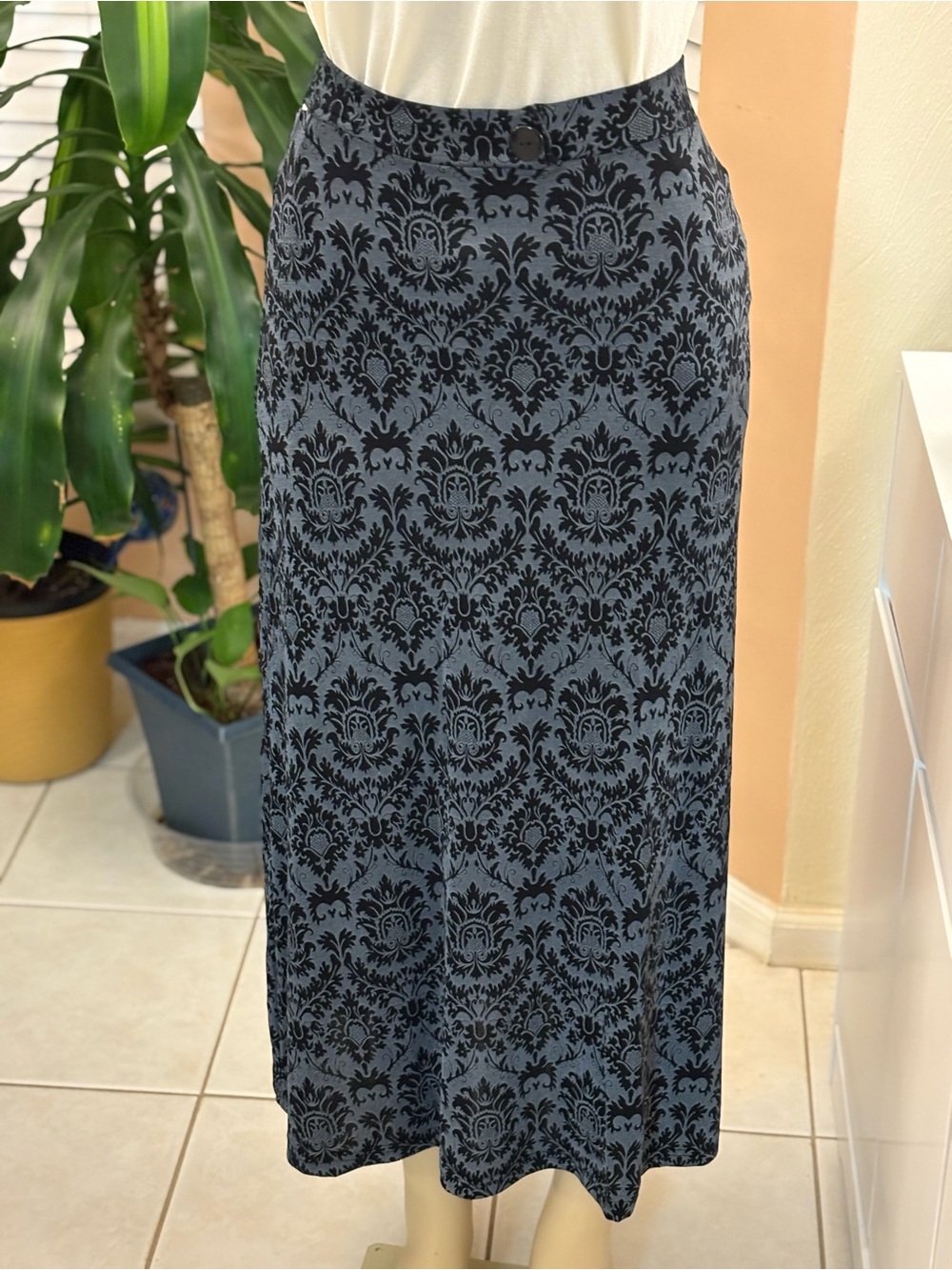 Black Damask-Print Maxi Skirt – Elegant Long Women's Skirt VINTAGE